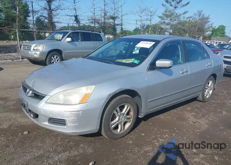 2006 Honda Accord 2.4 Se from USA, damaged, VIN 1HGCM56326A040083